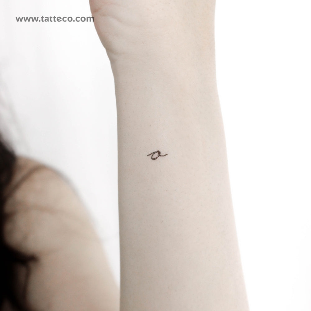 O Handwritten Letter Temporary Tattoo - Set of 3