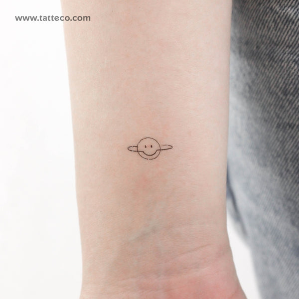 Smiley Saturn Temporary Tattoo - Set of 3