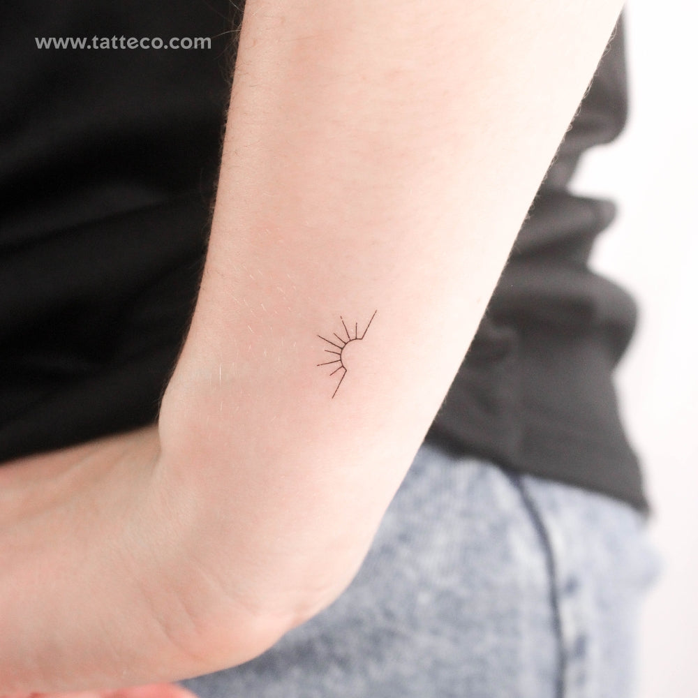 Tiny Minimal Sunset Temporary Tattoo - Set of 3