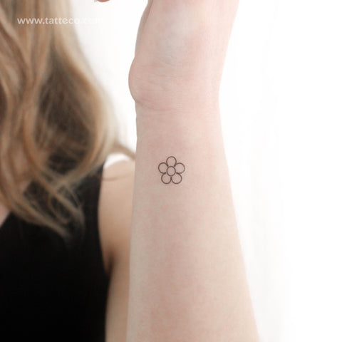 Minimalist Flower Outline Temporary Tattoo - Set of 3